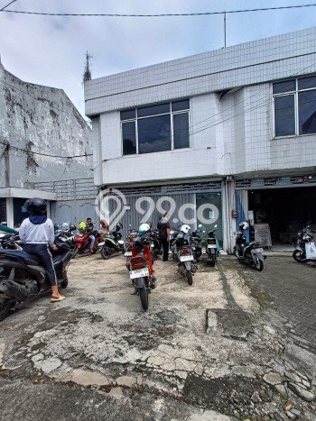 Disewakan Ruko komersial di Batu luas bangunan 240m2 Disewakan Ruko komersial di Batu luas bangunan 240m2