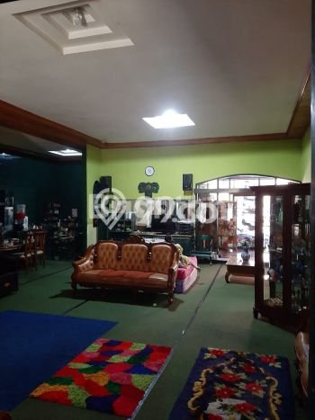 Rumah Mewah LB 300m2 Siap Huni Desain Elegan di Lesanpuro, Malang Rumah Mewah LB 300m2 Siap Huni Desain Elegan di Lesanpuro, Malang
