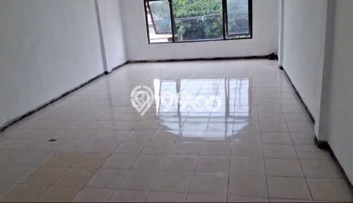 Untuk Disewa Ruko di Tlogomas Malang LT 154m2, LB 190m2 Untuk Disewa Ruko di Tlogomas Malang LT 154m2, LB 190m2