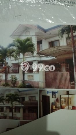 Ready to Use! Premium House LT 213m2 Desain Elegan di Soekarno Hatta Ready to Use! Premium House LT 213m2 Desain Elegan di Soekarno Hatta