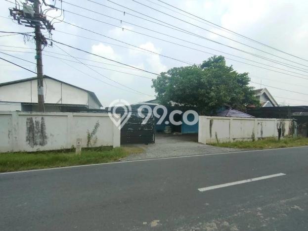LOKASI STRATEGIS! Gudang di Cerme, Luas 4500m2m², Pusat Komersial, Jalan Utama LOKASI STRATEGIS! Gudang di Cerme, Luas 4500m2m², Pusat Komersial, Jalan Utama