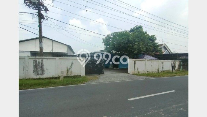 LOKASI STRATEGIS! Gudang di Cerme, Luas 4500m2m², Pusat Komersial, Jalan Utama LOKASI STRATEGIS! Gudang di Cerme, Luas 4500m2m², Pusat Komersial, Jalan Utama
