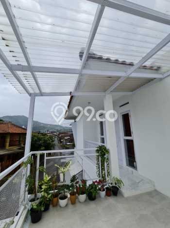 Dijual Cepat Rumah Bagus Siap Huni LB 275m2 di Lembang, Bandung Barat Dijual Cepat Rumah Bagus Siap Huni LB 275m2 di Lembang, Bandung Barat