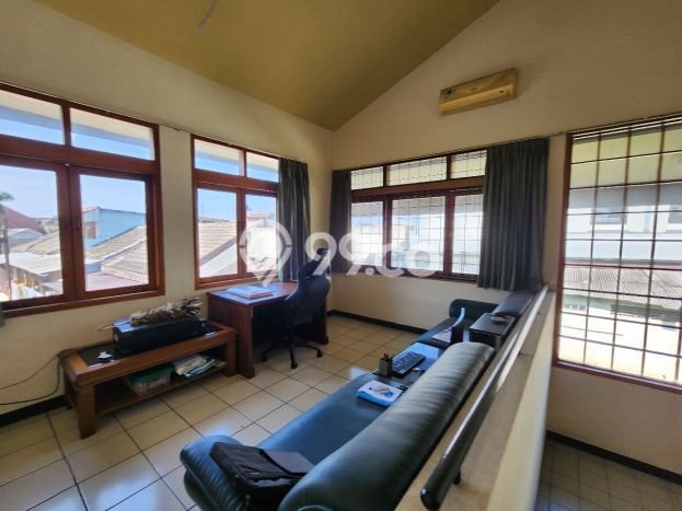 Rumah Luxury Modern Siap Huni di Kopo Bandung Rumah Luxury Modern Siap Huni di Kopo Bandung