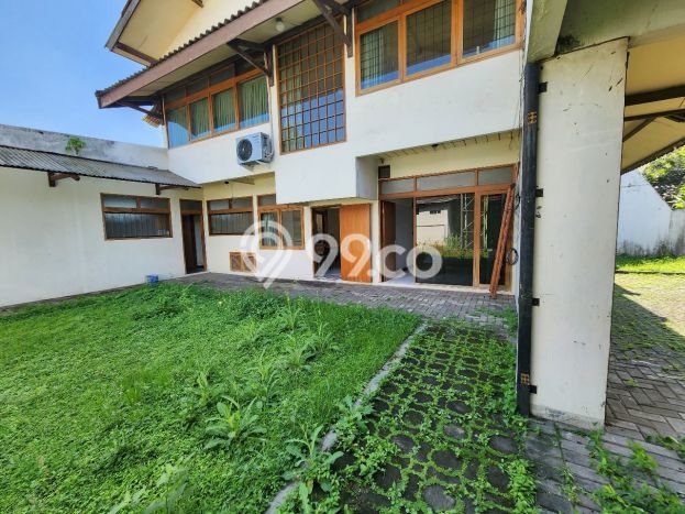 Rumah Luxury Modern Siap Huni di Kopo Bandung Rumah Luxury Modern Siap Huni di Kopo Bandung