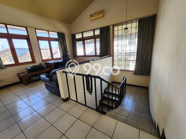 Rumah Luxury Modern Siap Huni di Kopo Bandung Rumah Luxury Modern Siap Huni di Kopo Bandung