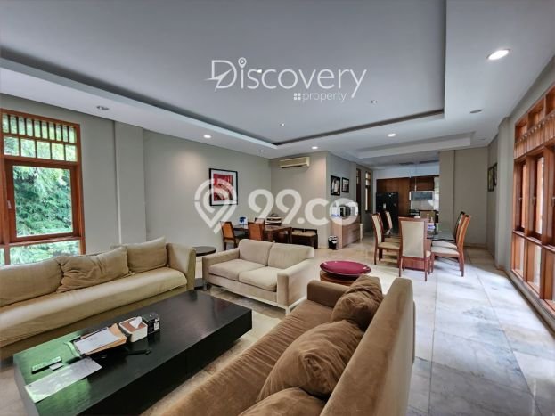 Rumah Elit LB 450m2 Siap Pakai Desain Elegan di Cipaku, Bandung Rumah Elit LB 450m2 Siap Pakai Desain Elegan di Cipaku, Bandung