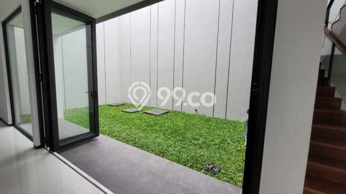 Rumah Luxury Modern Tanpa Renovasi di Setra Duta Bandung Rumah Luxury Modern Tanpa Renovasi di Setra Duta Bandung