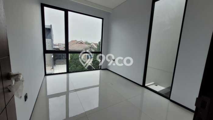 Rumah Luxury Modern Tanpa Renovasi di Setra Duta Bandung Rumah Luxury Modern Tanpa Renovasi di Setra Duta Bandung
