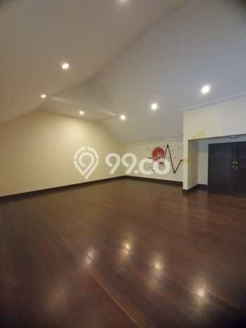 Rumah Mewah Dijual LT 1041m2 di Sayap Dago, Bandung Rumah Mewah Dijual LT 1041m2 di Sayap Dago, Bandung