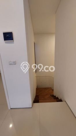 Rumah Luxury Modern Tanpa Renovasi di Setra Duta Bandung Rumah Luxury Modern Tanpa Renovasi di Setra Duta Bandung