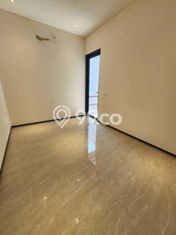 Ready to Use! Premium House LT 175m2 Desain Modern di Setra Duta Ready to Use! Premium House LT 175m2 Desain Modern di Setra Duta