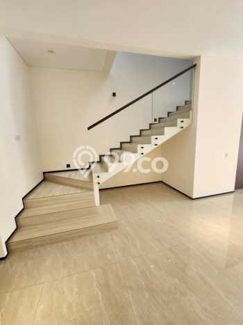 Ready to Use! Premium House LT 175m2 Desain Modern di Setra Duta Ready to Use! Premium House LT 175m2 Desain Modern di Setra Duta
