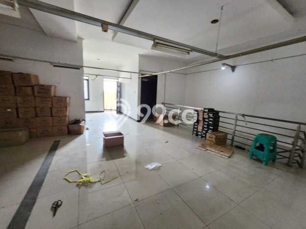 Komersial Dijual di Bandung LT 270m2 & LB 450m2 Lokasi Terbaik! Komersial Dijual di Bandung LT 270m2 & LB 450m2 Lokasi Terbaik!