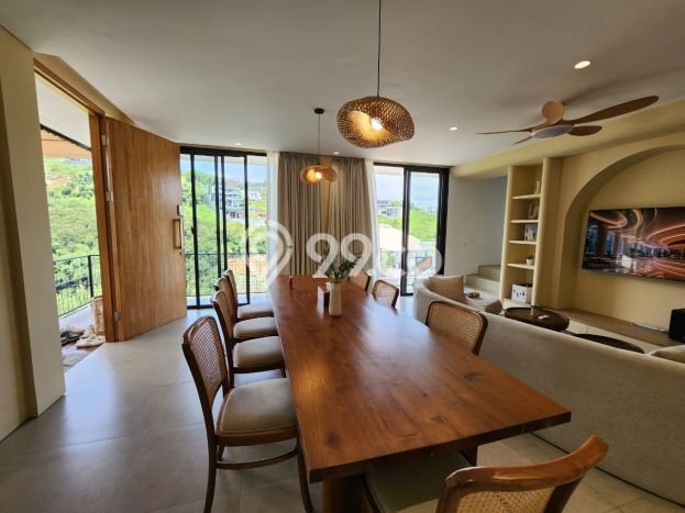 Bisnis Potensial! Vila di , Dimensi 316m2m², Posisi Strategis Bisnis Potensial! Vila di , Dimensi 316m2m², Posisi Strategis