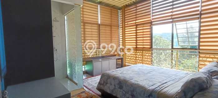 For Sale! Vila Kawasan , Area 700m2m², Akses ke Pusat Kota For Sale! Vila Kawasan , Area 700m2m², Akses ke Pusat Kota