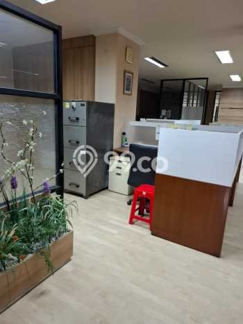 Kantor Disewa di Gambir, Jakarta Pusat, LT 520m2 / LB 1969m2 Kantor Disewa di Gambir, Jakarta Pusat, LT 520m2 / LB 1969m2