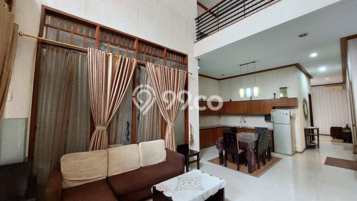 Rumah Harga Nego LT 246m² di Pajajaran, Keamanan 24 Jam, Bandung Rumah Harga Nego LT 246m² di Pajajaran, Keamanan 24 Jam, Bandung