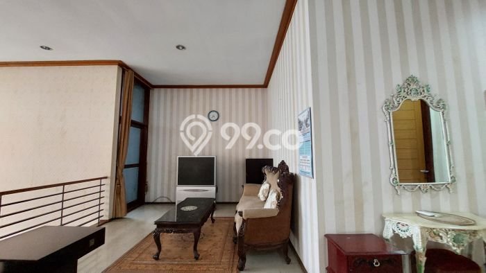 Rumah Harga Nego LT 246m² di Pajajaran, Keamanan 24 Jam, Bandung Rumah Harga Nego LT 246m² di Pajajaran, Keamanan 24 Jam, Bandung