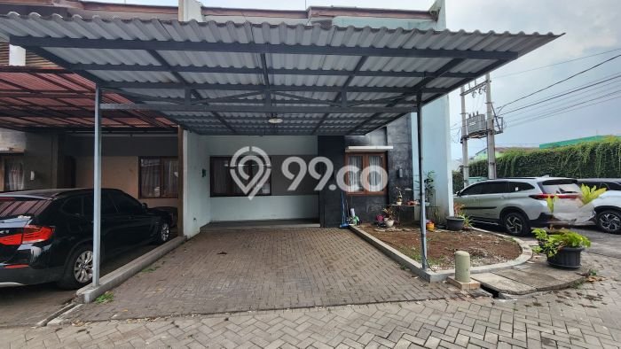 PREMIUM LIVING! Rumah di Setra Duta, 4 KT, Area Berkembang, Luas 158m² Bangunan 250m² PREMIUM LIVING! Rumah di Setra Duta, 4 KT, Area Berkembang, Luas 158m² Bangunan 250m²
