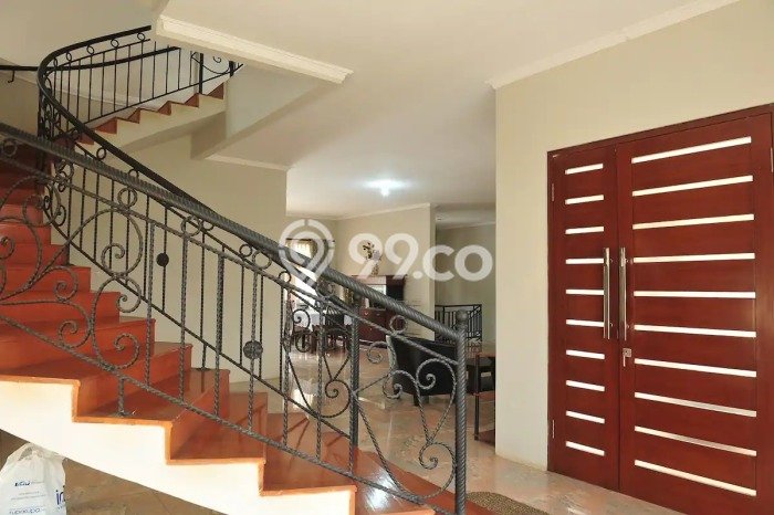 Vila Strategis Kawasan , Luas 608m2m², Pemandangan Indah sekitar Vila Strategis Kawasan , Luas 608m2m², Pemandangan Indah sekitar