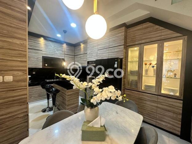 Dijual Rumah Luas Elegan Dengan View Cantik di Bintaro, Tangerang Selatan Dijual Rumah Luas Elegan Dengan View Cantik di Bintaro, Tangerang Selatan