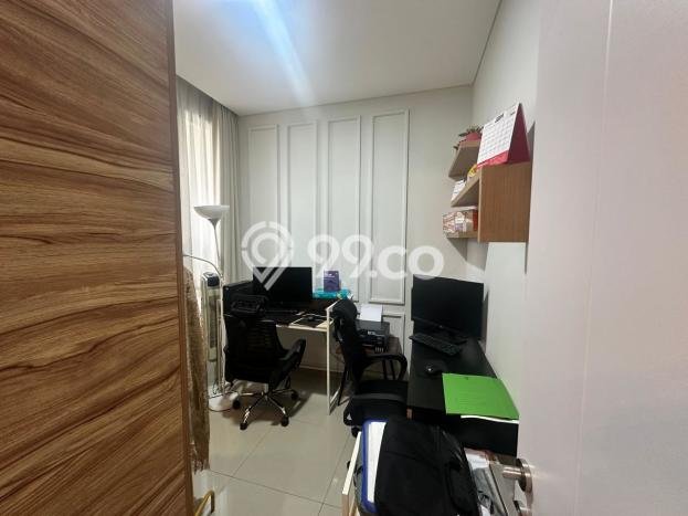 Dijual Rumah Luas Elegan Dengan View Cantik di Bintaro, Tangerang Selatan Dijual Rumah Luas Elegan Dengan View Cantik di Bintaro, Tangerang Selatan