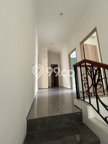 For Sale! Luxury House LT 207m2 Desain Elegan di Gading Serpong For Sale! Luxury House LT 207m2 Desain Elegan di Gading Serpong