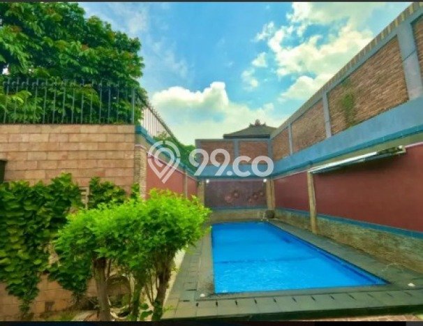 Rumah Elit Modern Tanpa Renovasi di Jati Padang Jakarta Selatan Rumah Elit Modern Tanpa Renovasi di Jati Padang Jakarta Selatan