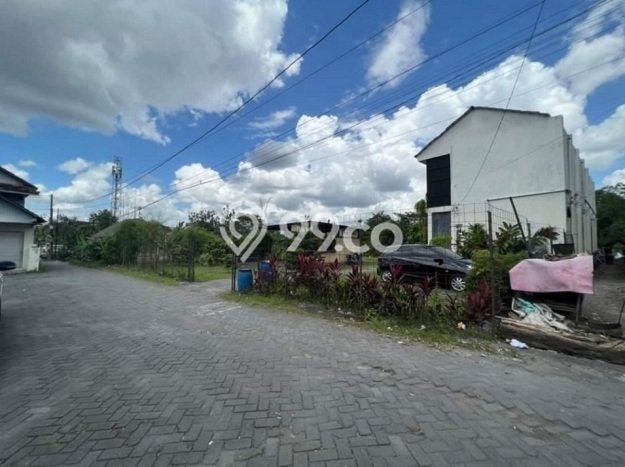 Dijual Tanah di Yogyakarta, Luas 400m2 SHM Dijual Tanah di Yogyakarta, Luas 400m2 SHM