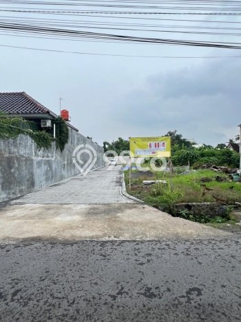 Tanah Kosong Dijual di Sleman dengan Area 111m2 Tanah Kosong Dijual di Sleman dengan Area 111m2