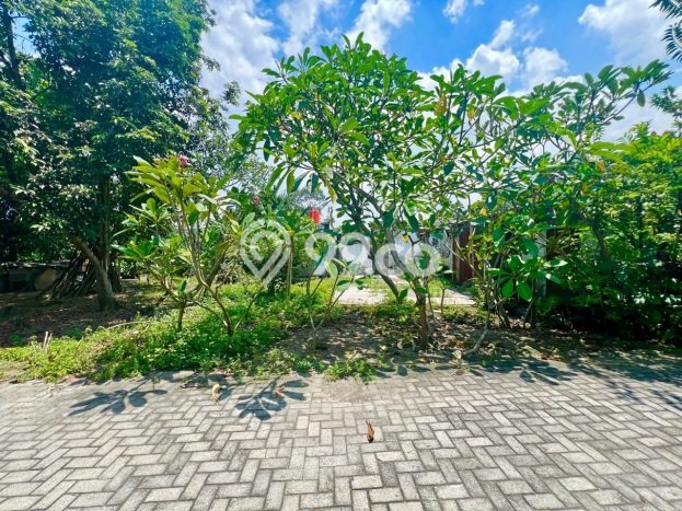 Lahan Strategis di Sleman Dijual dengan Luas 138m2 Lahan Strategis di Sleman Dijual dengan Luas 138m2