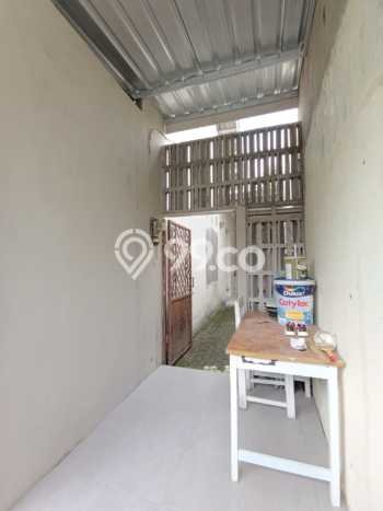 Rumah Modern Minimalis 2 KT Bisa Langsung Pindah di Sleman Rumah Modern Minimalis 2 KT Bisa Langsung Pindah di Sleman