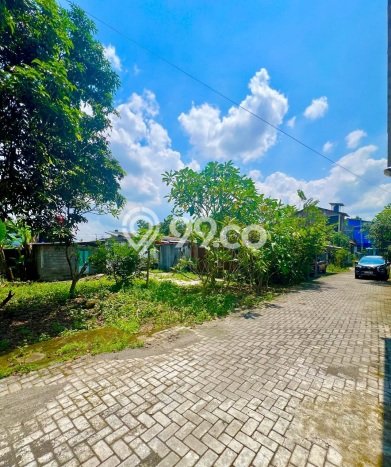 Lahan Strategis di Sleman Dijual dengan Luas 138m2 Lahan Strategis di Sleman Dijual dengan Luas 138m2