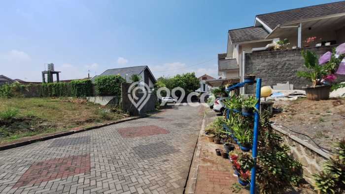 Tanah untuk Dijual di Sleman Sleman Luas 243m2 Tanah untuk Dijual di Sleman Sleman Luas 243m2