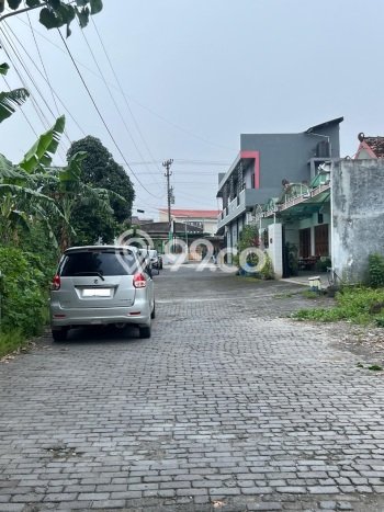 Lahan Strategis di Sleman Dijual dengan Luas 492m2 Lahan Strategis di Sleman Dijual dengan Luas 492m2