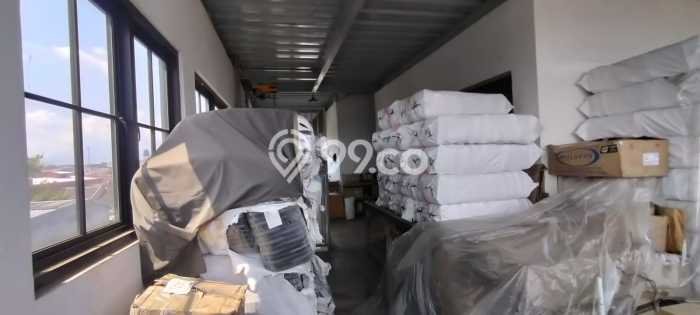 Gudang Dijual di Margaasih Bandung dengan Luas Bangunan 800m2 Gudang Dijual di Margaasih Bandung dengan Luas Bangunan 800m2