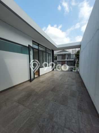 Hunian Mewah LB 1000m2 Siap Pakai Desain Elegan di Setiabudi, Bandung Hunian Mewah LB 1000m2 Siap Pakai Desain Elegan di Setiabudi, Bandung