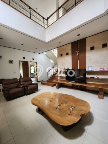 Hunian Mewah Dijual LT 450m2 di Batununggal, Bandung Hunian Mewah Dijual LT 450m2 di Batununggal, Bandung