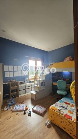 Rumah Strategis di Regol, Dekat Kawasan Bisnis, Bandung - 5 Kamar Tidur Rumah Strategis di Regol, Dekat Kawasan Bisnis, Bandung - 5 Kamar Tidur