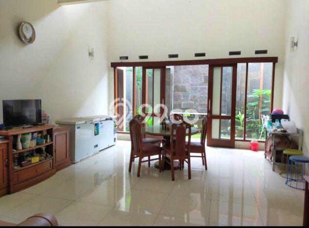 INVESTASI CERDAS! Rumah Exclusive , Bandung, Luas Tanah 280m2m² LB 450m2m² INVESTASI CERDAS! Rumah Exclusive , Bandung, Luas Tanah 280m2m² LB 450m2m²