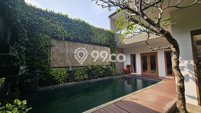 Rumah Strategis di Regol, Dekat Kawasan Bisnis, Bandung - 5 Kamar Tidur Rumah Strategis di Regol, Dekat Kawasan Bisnis, Bandung - 5 Kamar Tidur