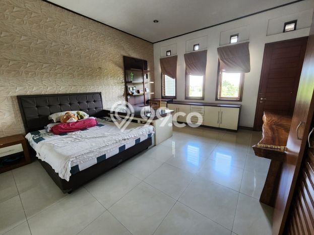 Hunian Mewah Dijual LT 450m2 di Batununggal, Bandung Hunian Mewah Dijual LT 450m2 di Batununggal, Bandung