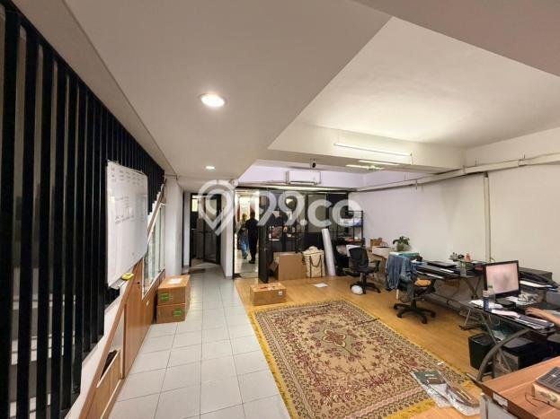 Lokasi strategis! Rumah siap huni dikontrakkan di Cilandak LB 298m2 Lokasi strategis! Rumah siap huni dikontrakkan di Cilandak LB 298m2