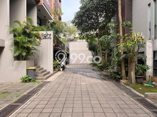 For Sale Rumah Mewah Exclusive di Cilandak, Jakarta Selatan For Sale Rumah Mewah Exclusive di Cilandak, Jakarta Selatan
