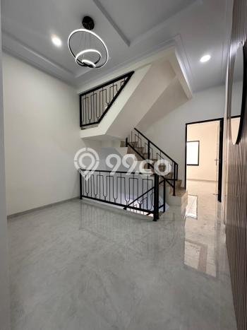 Rumah Elit Modern Tanpa Renovasi di Tanjung Duren Jakarta Barat Rumah Elit Modern Tanpa Renovasi di Tanjung Duren Jakarta Barat