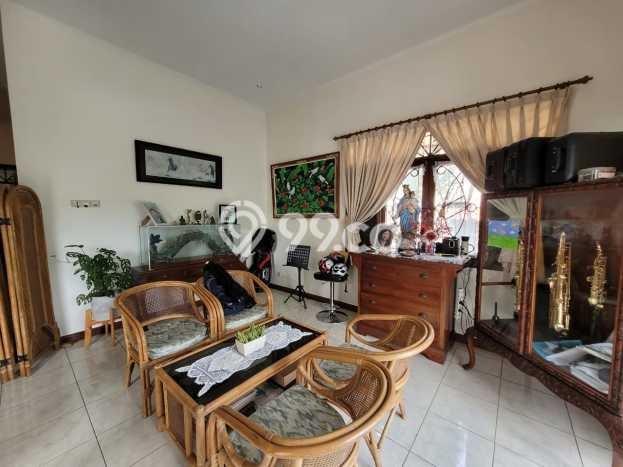 Hunian Elit LB 500m2 Siap Huni Desain Elegan di Dago, Bandung Hunian Elit LB 500m2 Siap Huni Desain Elegan di Dago, Bandung