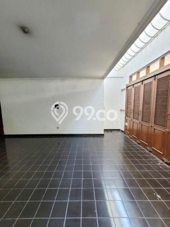Rumah Elit Modern Tanpa Renovasi di Riau Bandung Rumah Elit Modern Tanpa Renovasi di Riau Bandung