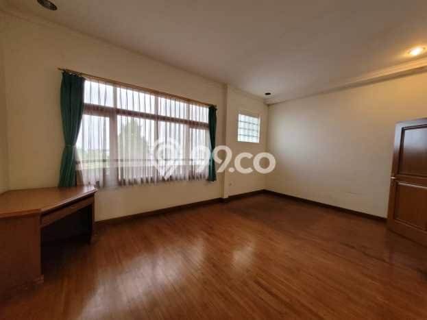 Jual Rumah Mewah Elegan Dengan View Cantik di Setiabudi, Bandung Jual Rumah Mewah Elegan Dengan View Cantik di Setiabudi, Bandung