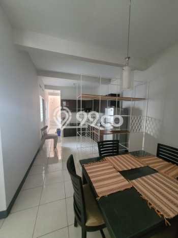 Disewakan! Rumah 4 Kamar Tidur &
2 Kamar Mandi di Kota Baru Parahyangan, Bandung Disewakan! Rumah 4 Kamar Tidur &
2 Kamar Mandi di Kota Baru Parahyangan, Bandung